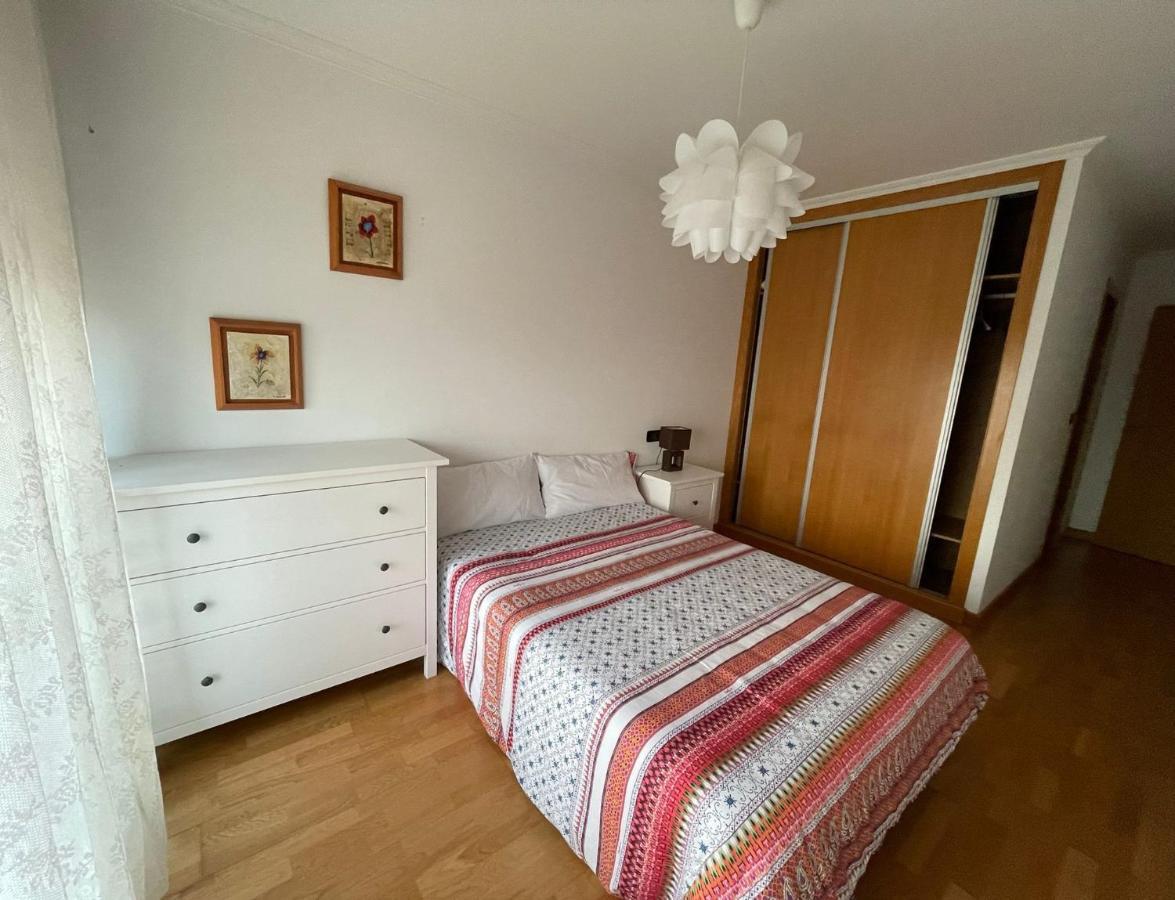 Apartamento En La Playa Apartment Ribeira Luaran gambar